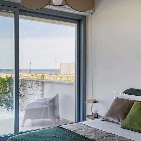 Fronte Mare Villa *